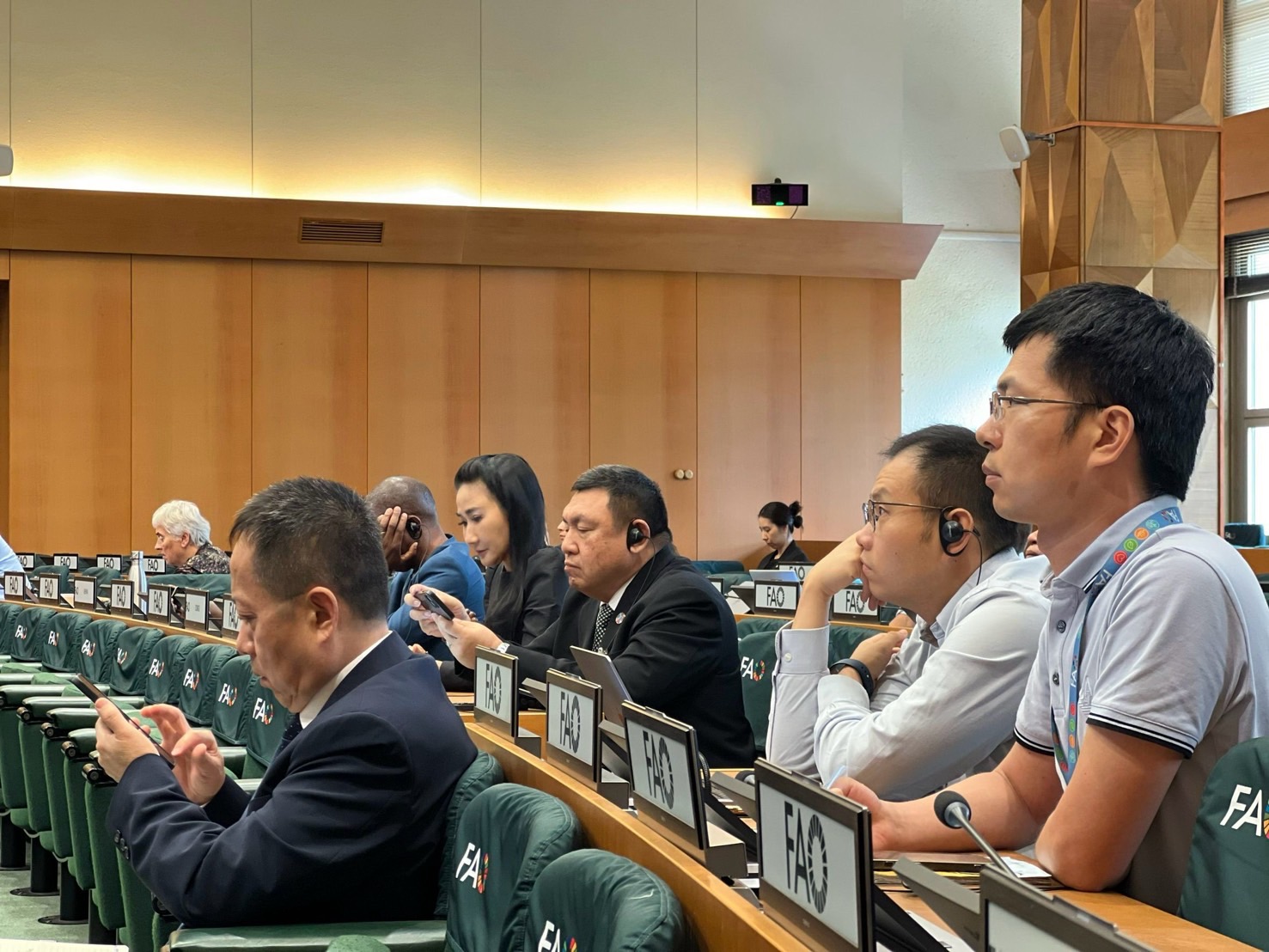 title - ส.ป.ก. เข้าร่วมการประชุมคณะกรรมการด้านการเกษตร (COAG) สมัยที่ 30 ณ กรุงโรม สาธารณรัฐอิตาลี เสนอถ้อยแถลงเกี่ยวกับแนวปฏิบัติสำหรับการวางแผนการใช้ที่ดินแบบบูรณาการ 